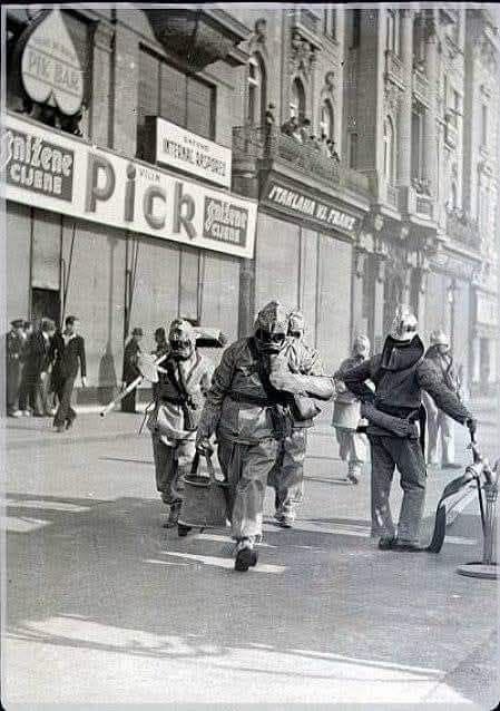 Trg bana Jelačića 1934. godine. Vatrogasna vježba (Foto Đuro Janeković)